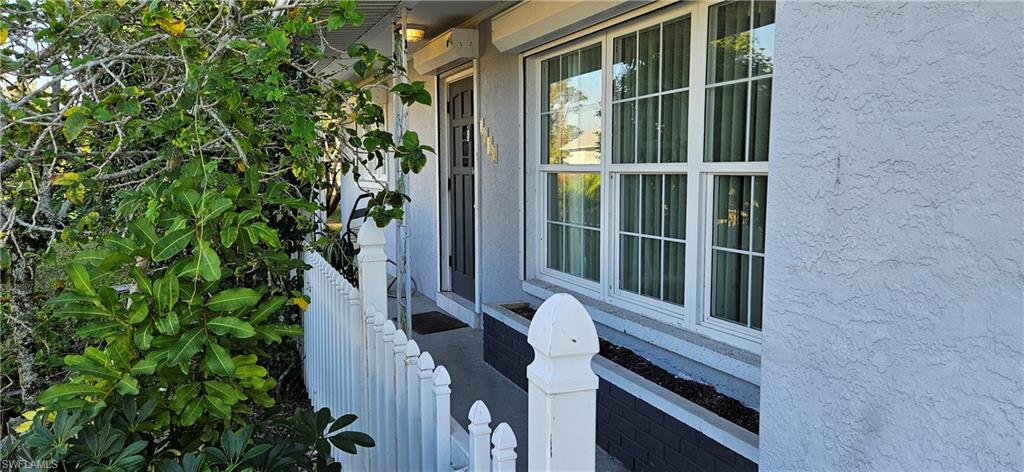 SAN CARLOS PARK - Residential