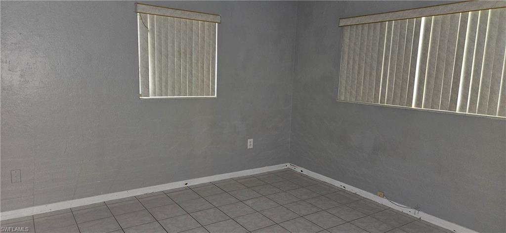 SAN CARLOS PARK - Residential