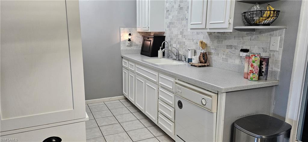 SAN CARLOS PARK - Residential