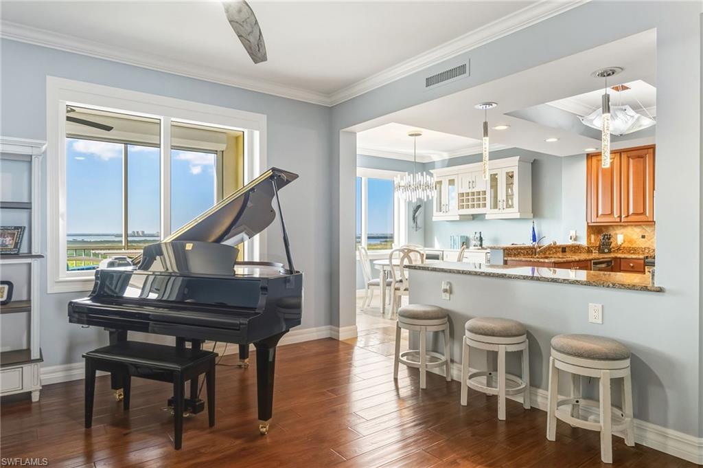 4751 West Bay BLVD 1003