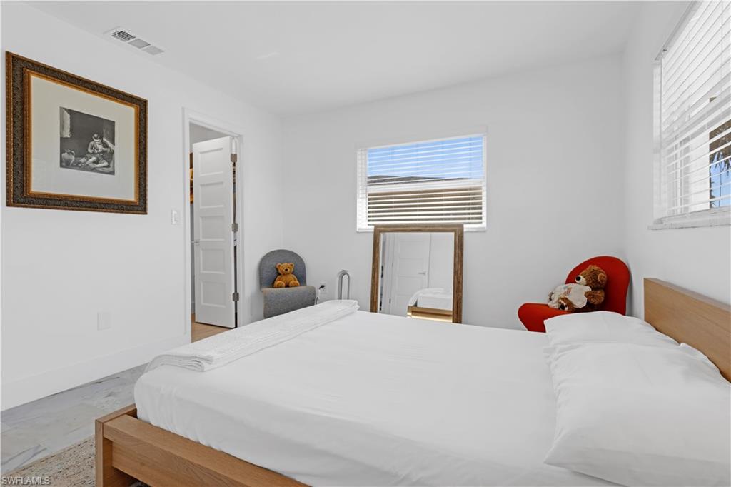 SAN CARLOS PARK - Residential