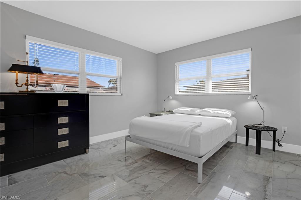 SAN CARLOS PARK - Residential