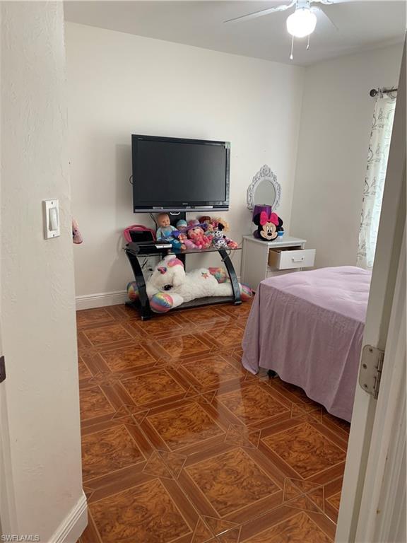 GOLDEN GATE CITY - Residential