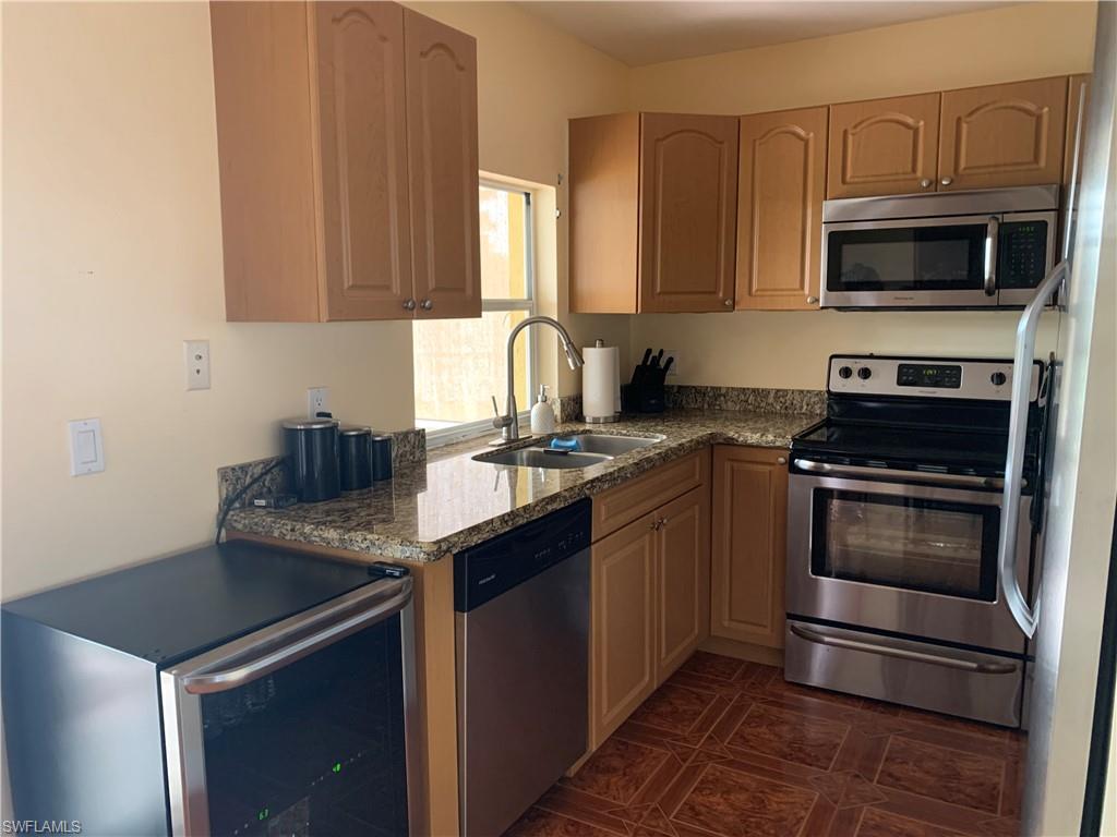 GOLDEN GATE CITY - Residential