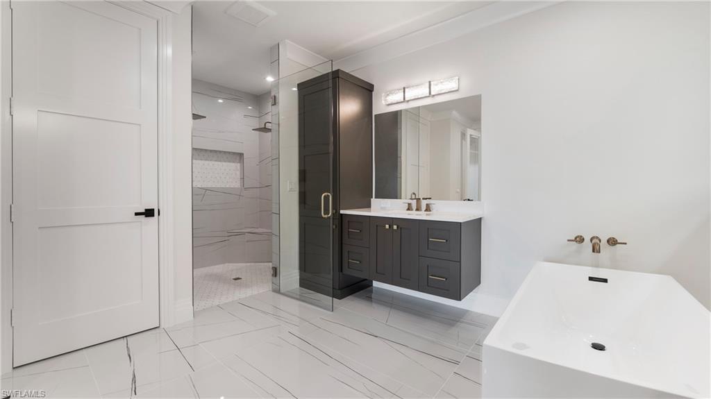 MARCO ISLAND - Residential