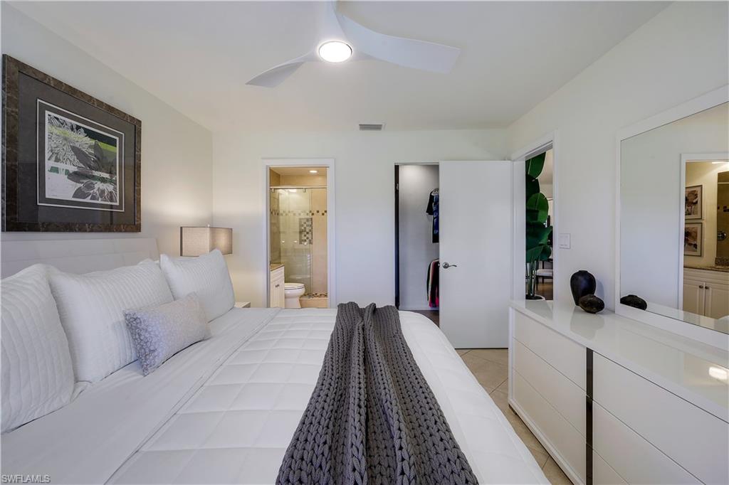 COURT OF PALMS - Residential