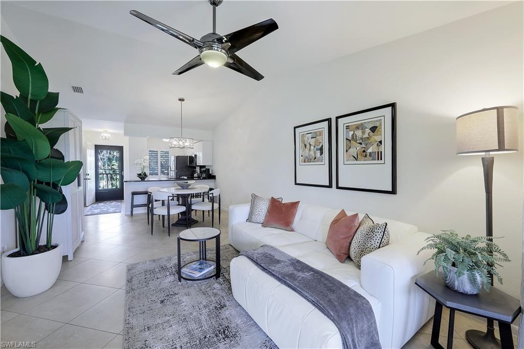 COURT OF PALMS - Residential