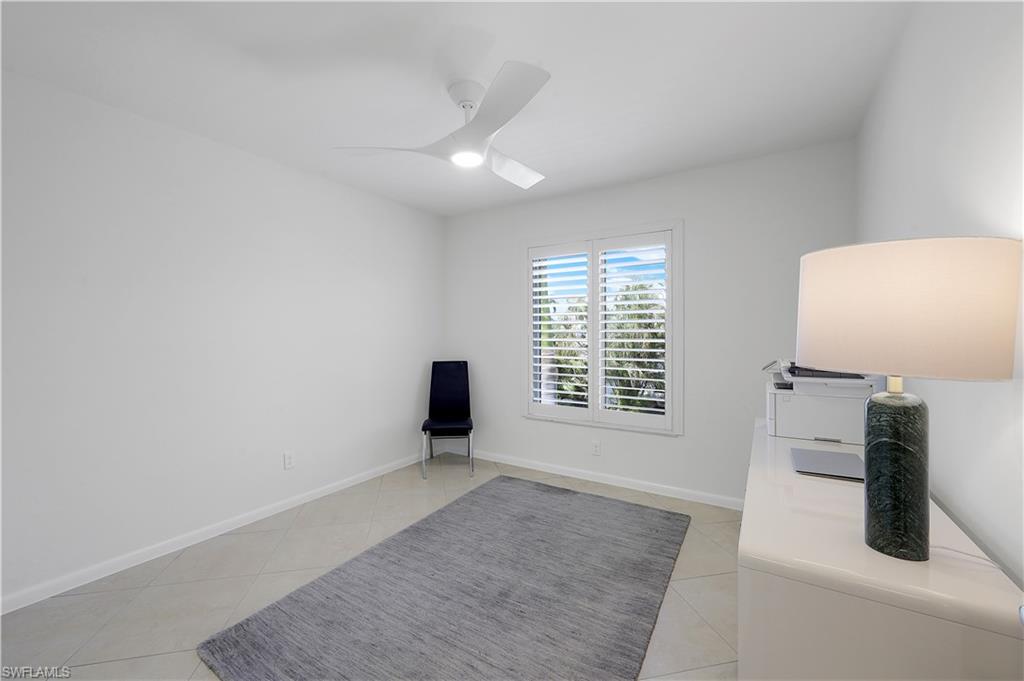 COURT OF PALMS - Residential