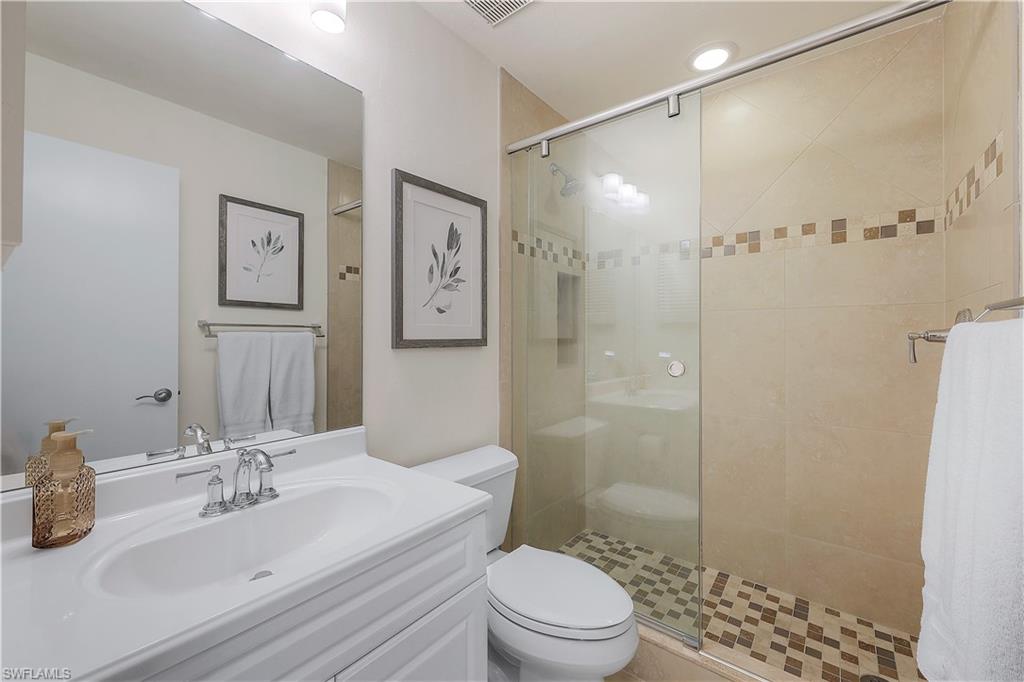 COURT OF PALMS - Residential