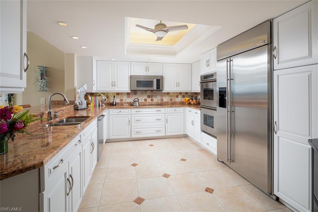 BAYPOINTE AT NAPLES CAY - Residential