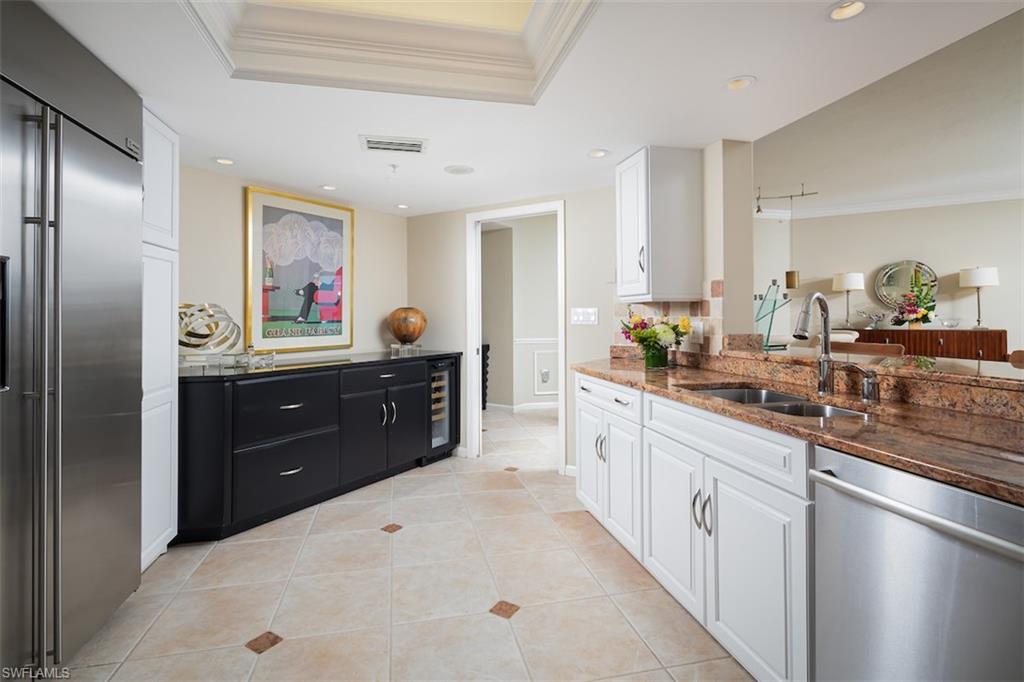 BAYPOINTE AT NAPLES CAY - Residential