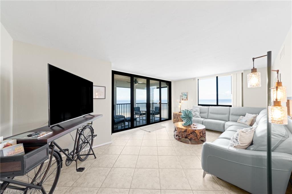 2800 Estero BLVD 1006