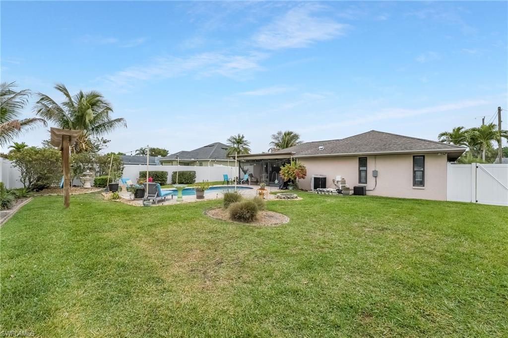 CAPE CORAL - Residential