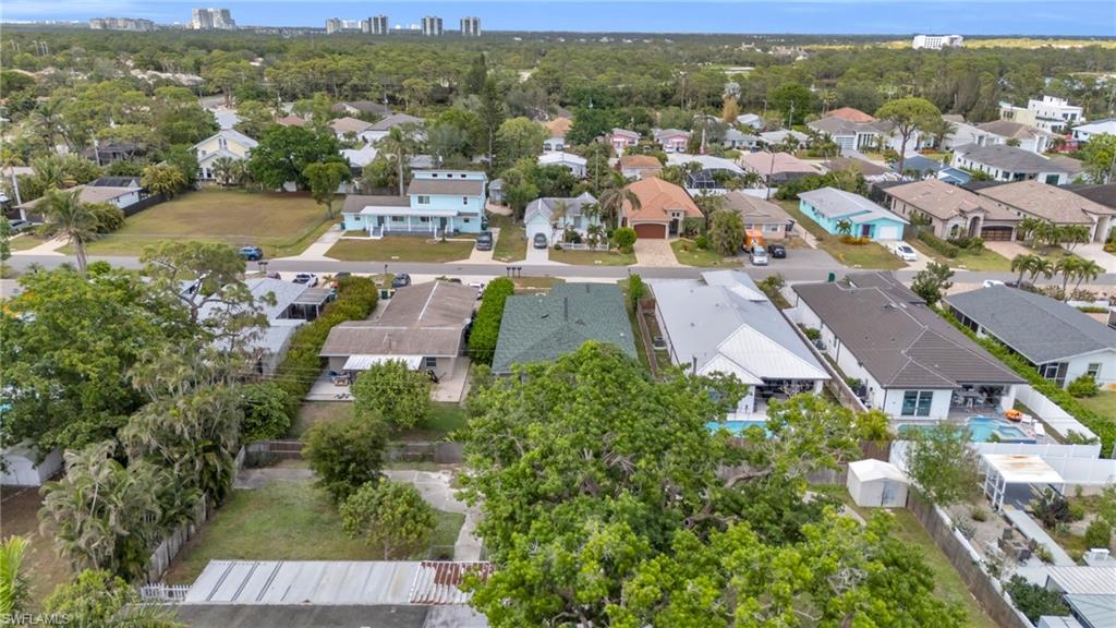 NAPLES PARK - Residential