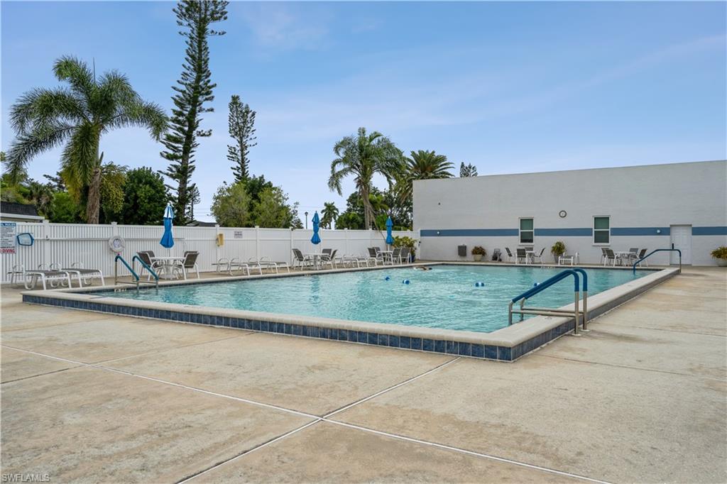 MYERLEE GARDENS CONDO - Residential