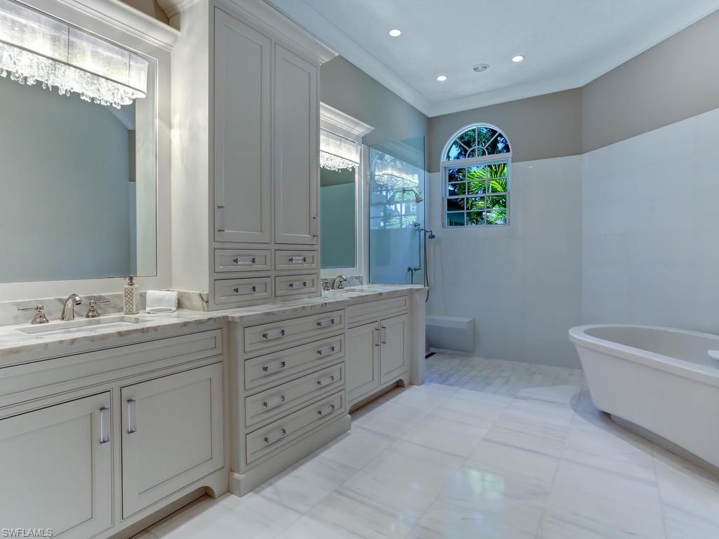 VIZCAYA AT BAY COLONY - Residential