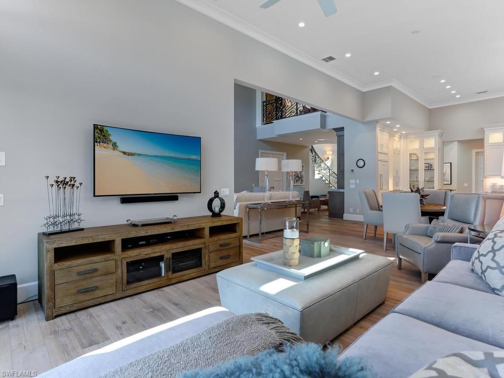 VIZCAYA AT BAY COLONY - Residential