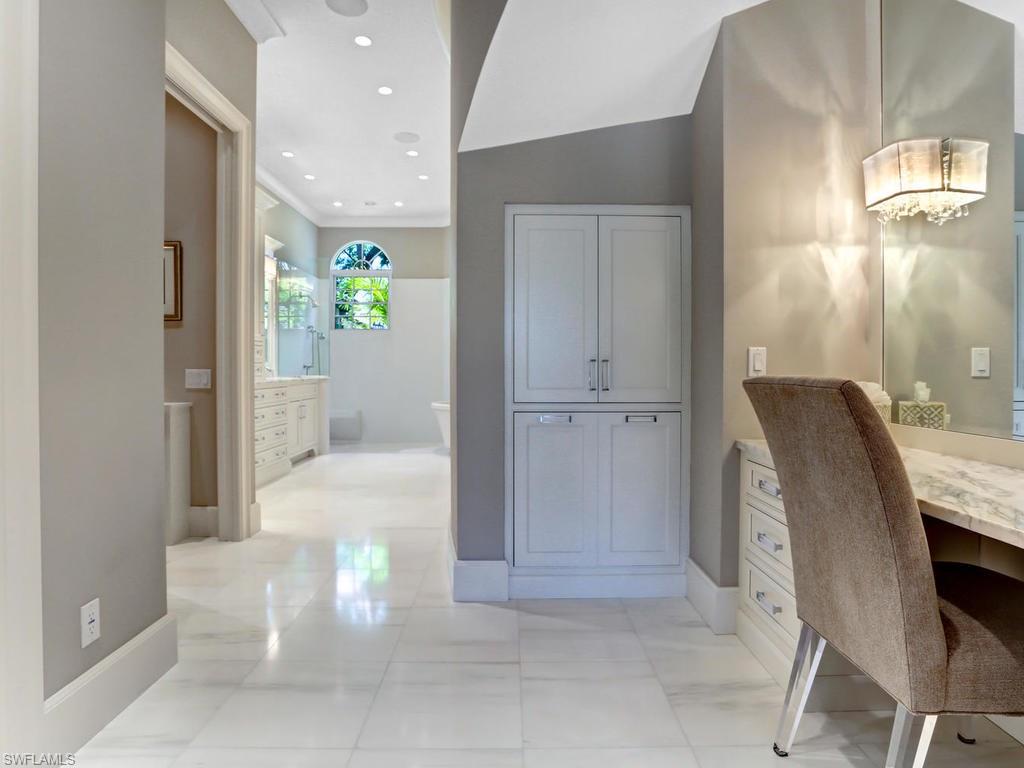 VIZCAYA AT BAY COLONY - Residential