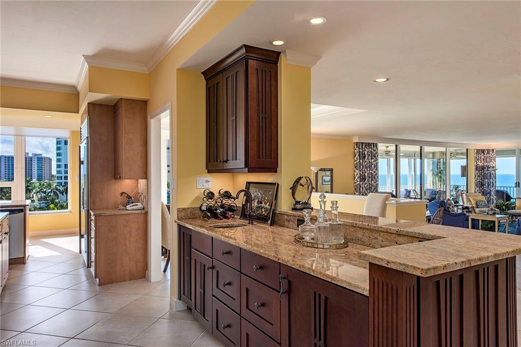 PARK PLAZA - Residential