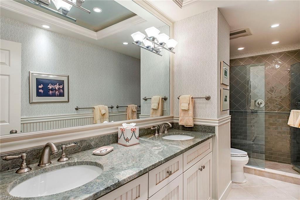 PARK PLAZA - Residential