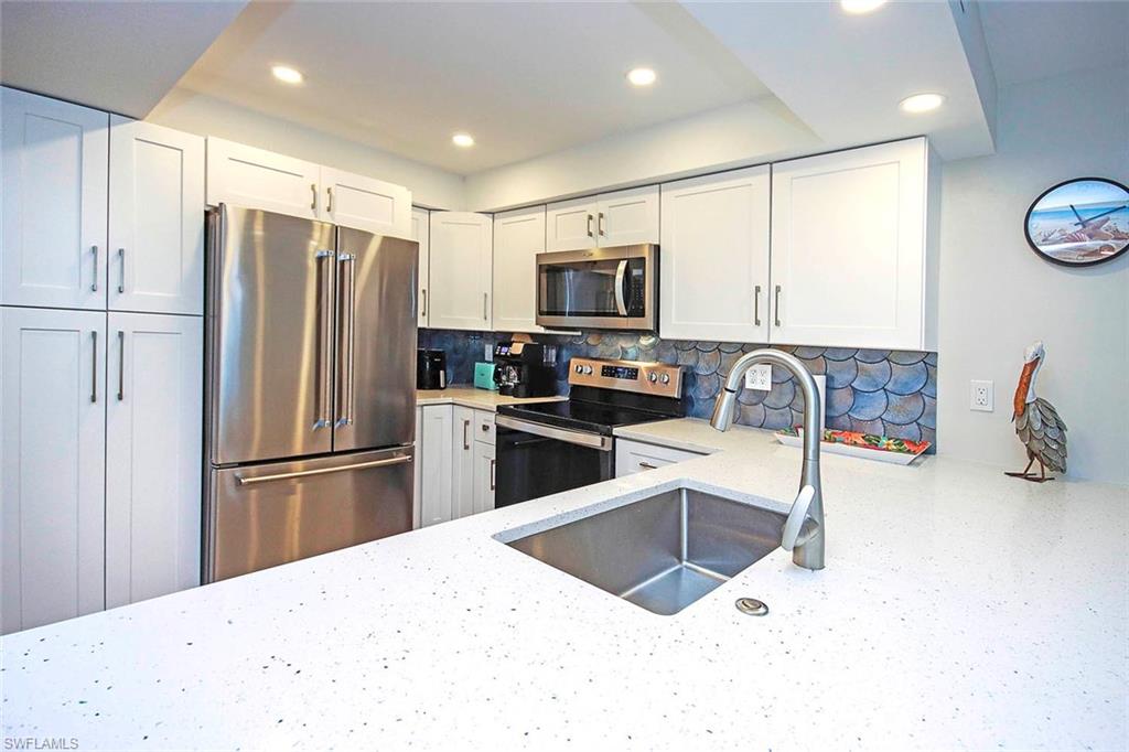 SANIBEL SIESTA CONDO - Residential