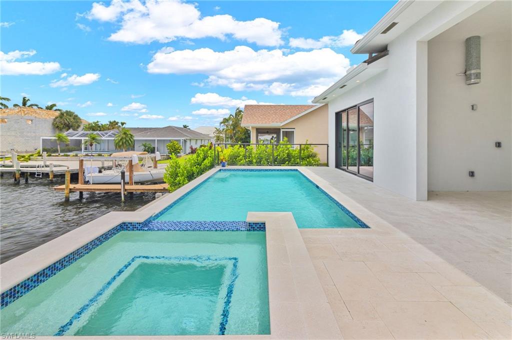 MARCO BEACH - Residential