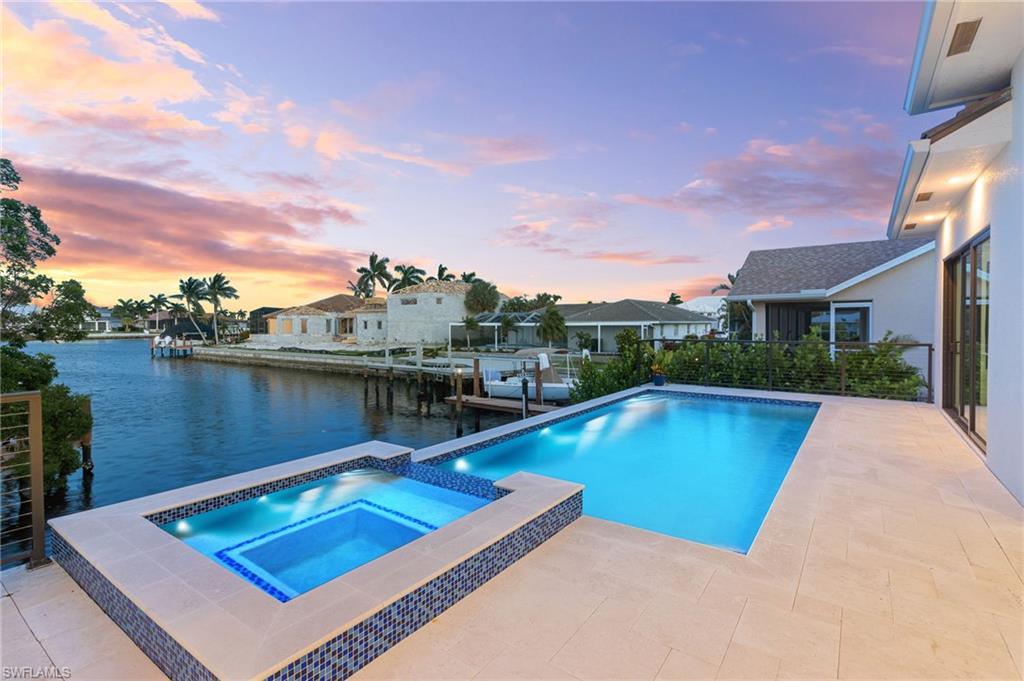 MARCO BEACH - Residential