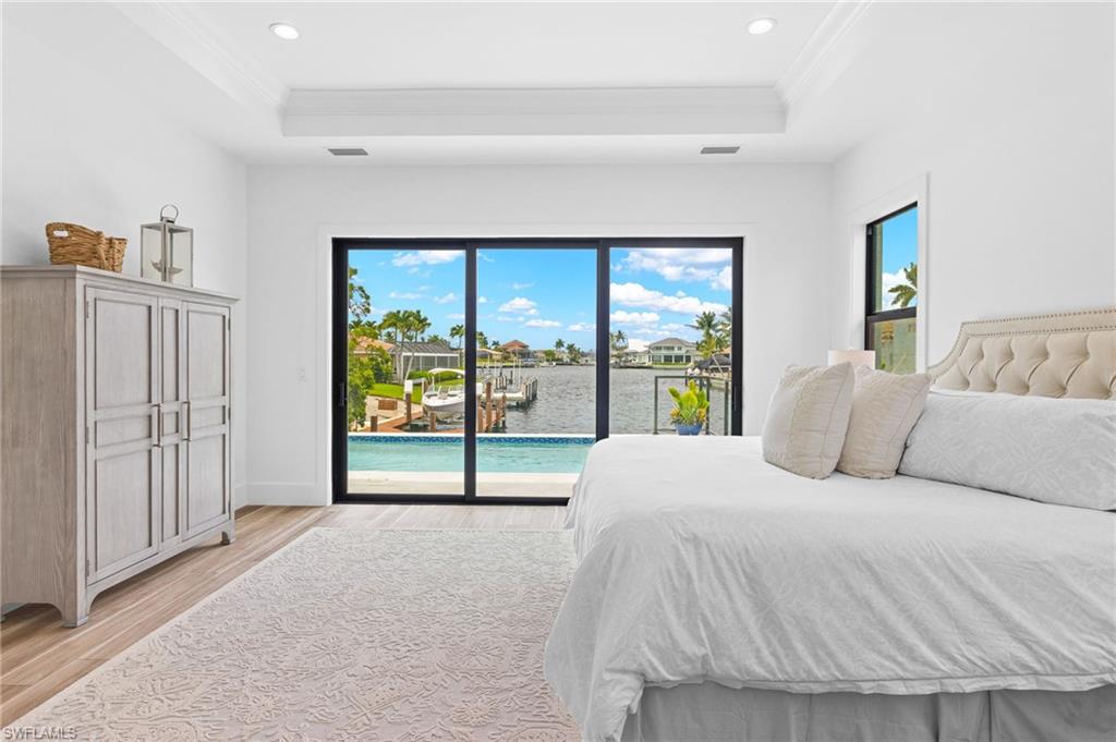 MARCO BEACH - Residential