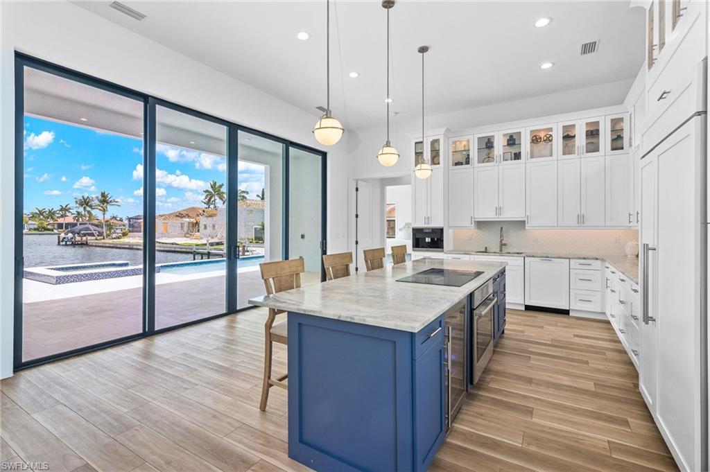 MARCO BEACH - Residential