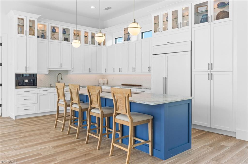 MARCO BEACH - Residential