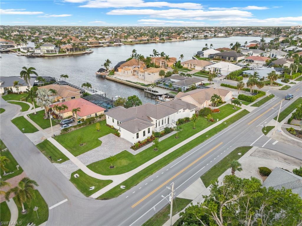 MARCO BEACH - Residential