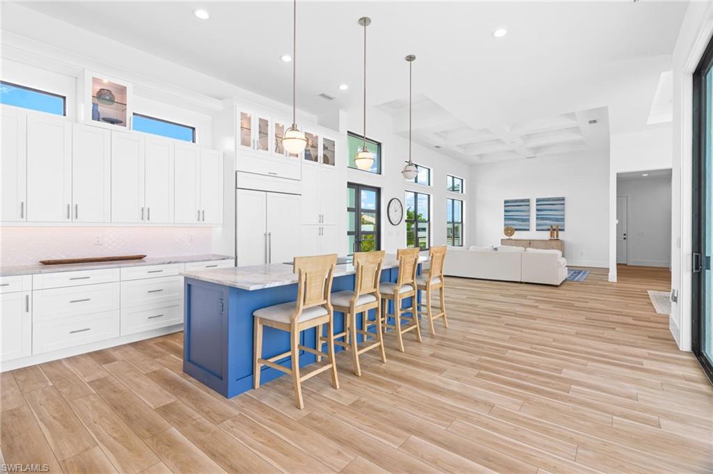 MARCO BEACH - Residential