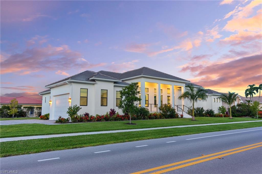 MARCO BEACH - Residential