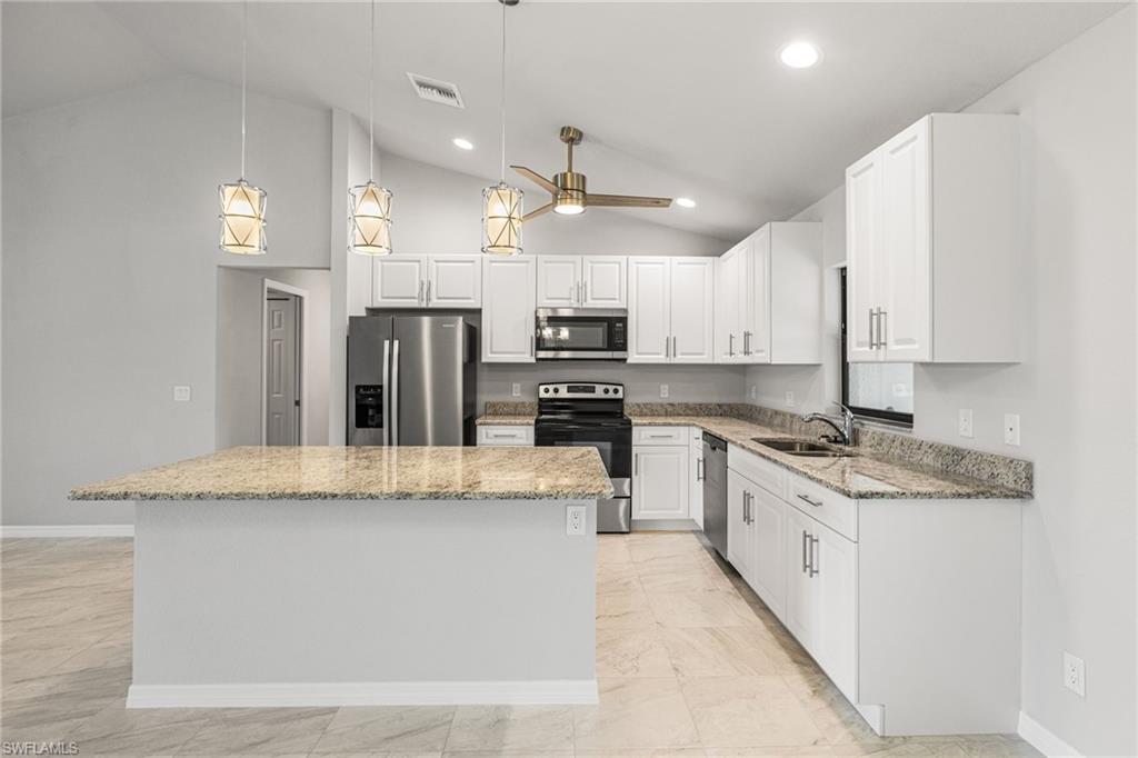 CAPE CORAL - Residential Lease