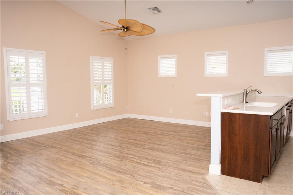 CELEBRATION CAPE - Residential