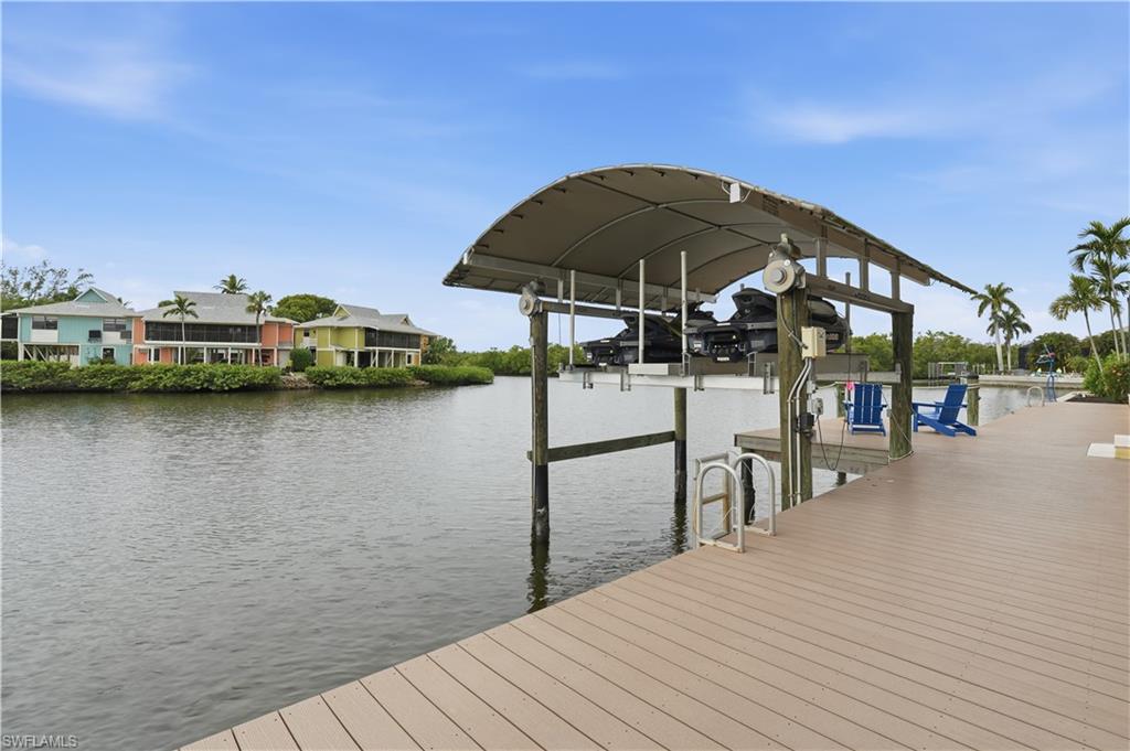 IMPERIAL SHORES - Residential