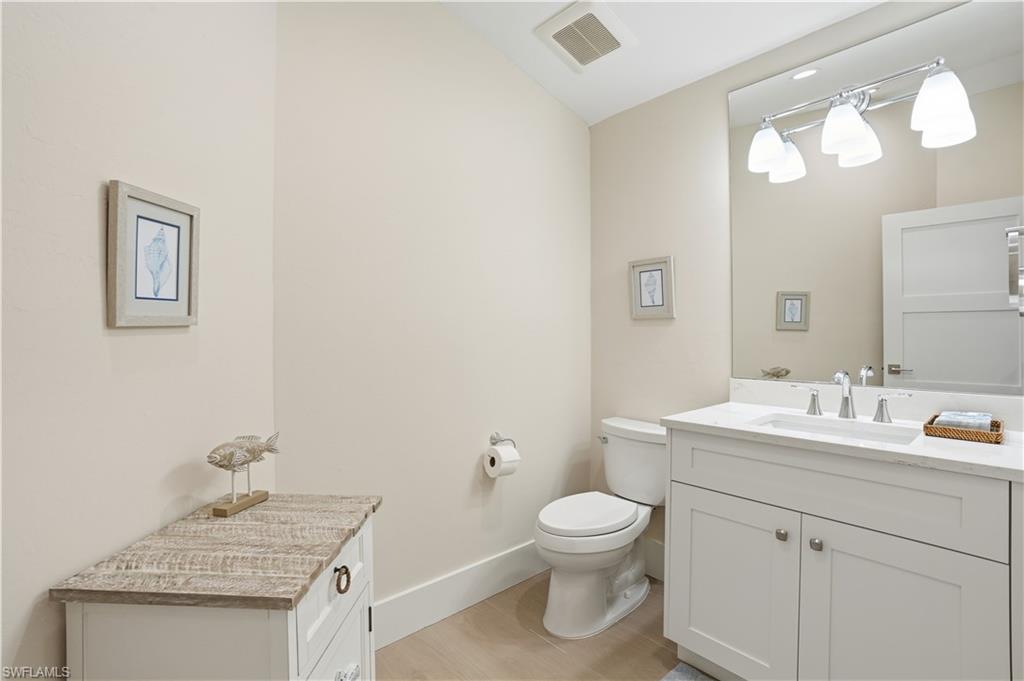 IMPERIAL SHORES - Residential