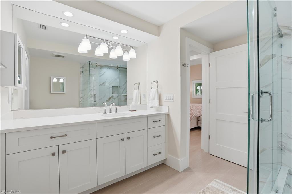 IMPERIAL SHORES - Residential