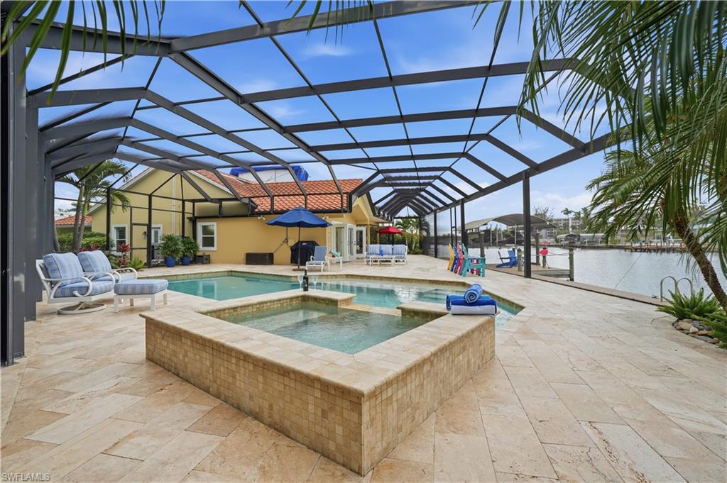 IMPERIAL SHORES - Residential