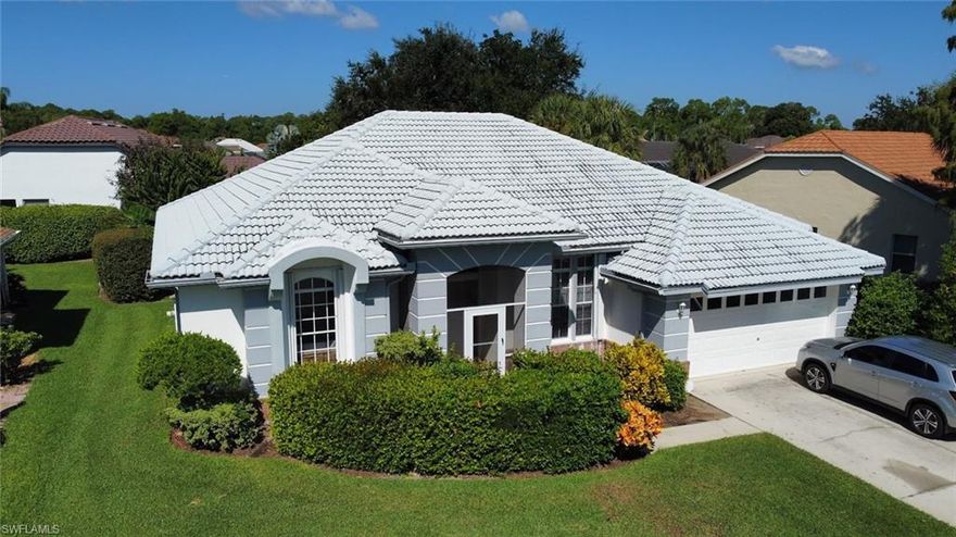 Rarely available, large 4 bedroom one level house in Berkshire Lakes with a large 2 car Garage.  High vaulted ceilings, large master bathroom with a walk in tub plus shower!  You will have ample space in this home that is one of the largest layouts that is all on one level.  Enjoy that outdoor space with the big lanai that is screened in.
There are walking and biking paths throughout the community.  There is even a fishing pier on the lake. Swim in the community pool next to the clubhouse and enjoy Pickleball and Tennis in the Community too. 
The super low HOA of $535 annually is big plus.  Conviently located to shopping and minutes away from 5th Ave and Beaches.  This one won't last.