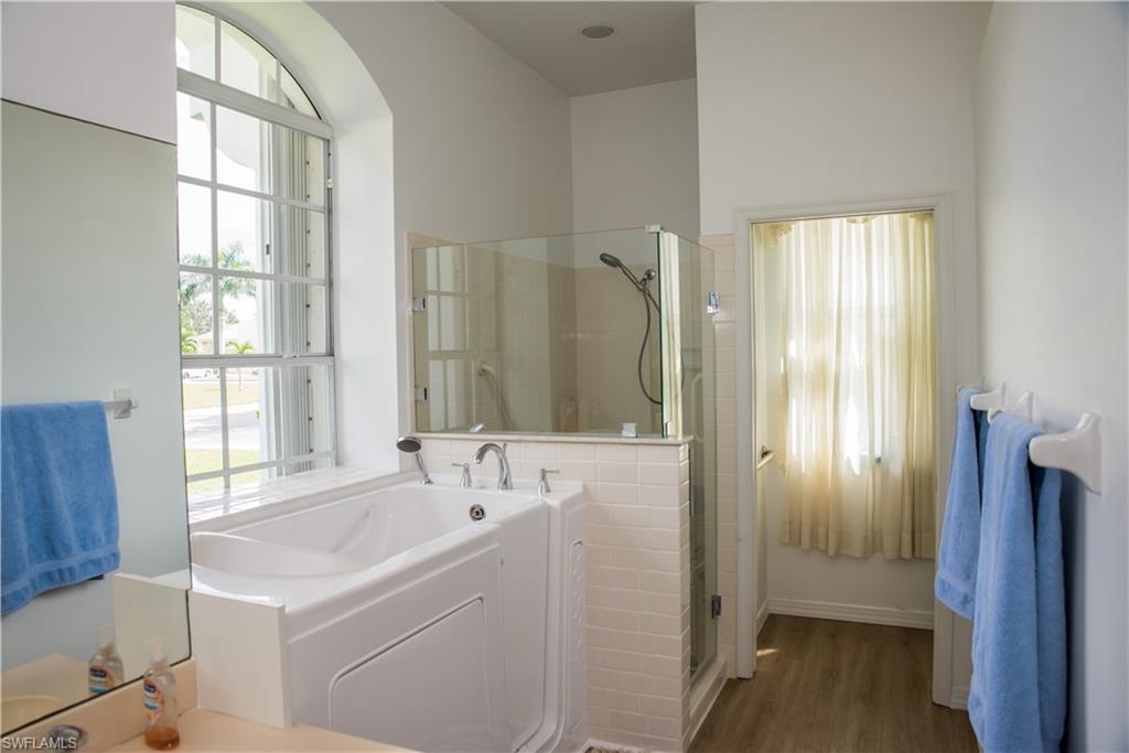 BERKSHIRE LAKES - Residential