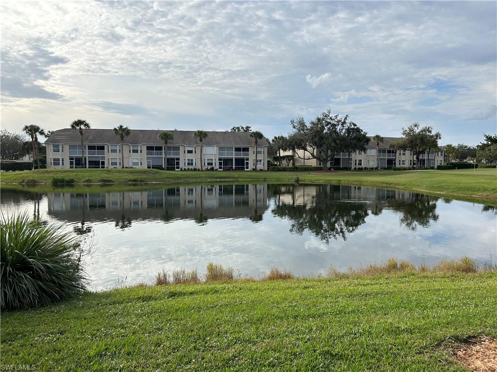 VILLAGES AT COUNTRY CREEK - Residential Lease