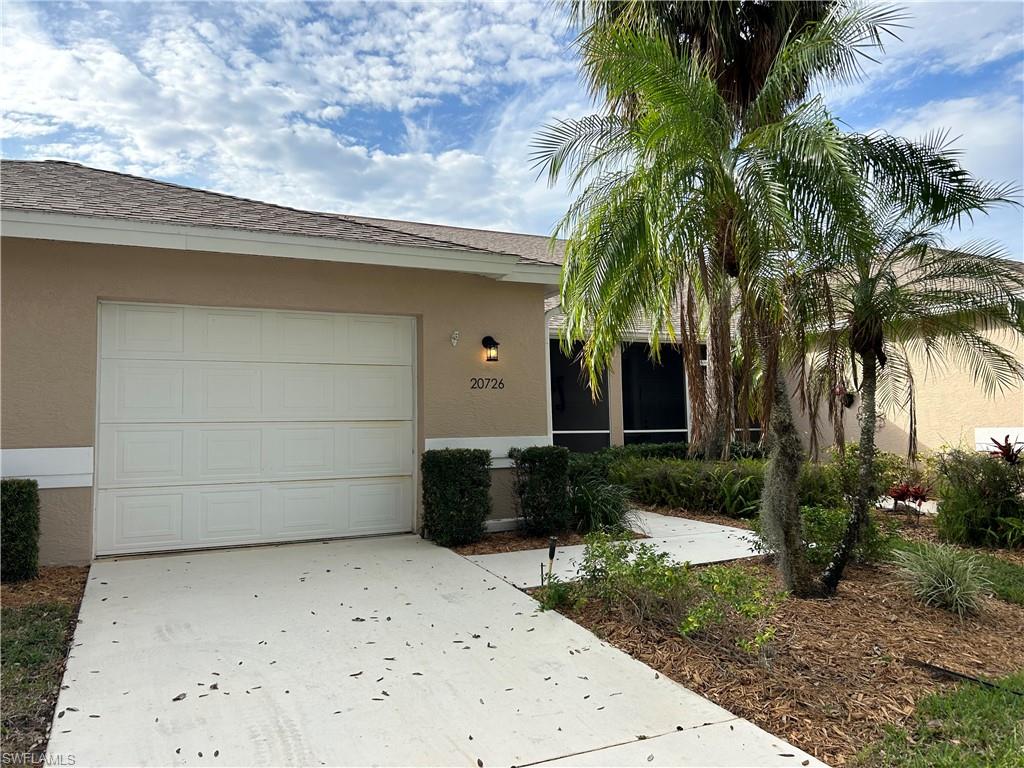 VILLAGES AT COUNTRY CREEK - Residential Lease