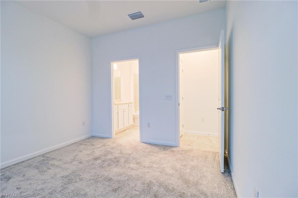 HAMPTON LAKES - Residential Lease