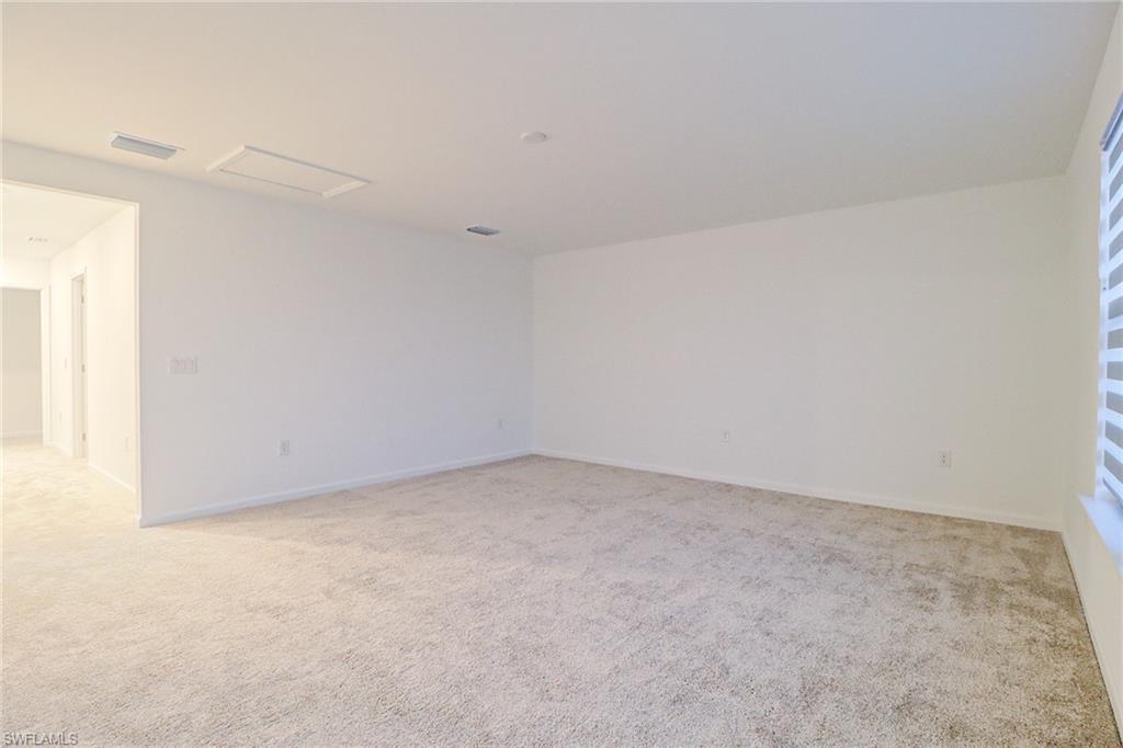 HAMPTON LAKES - Residential Lease