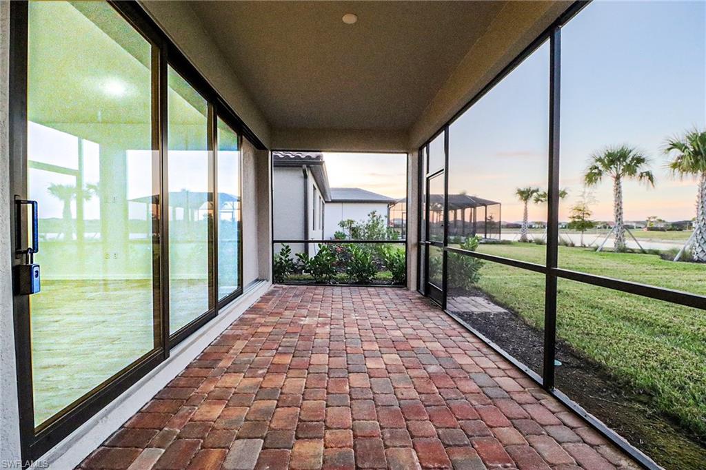 HAMPTON LAKES - Residential Lease