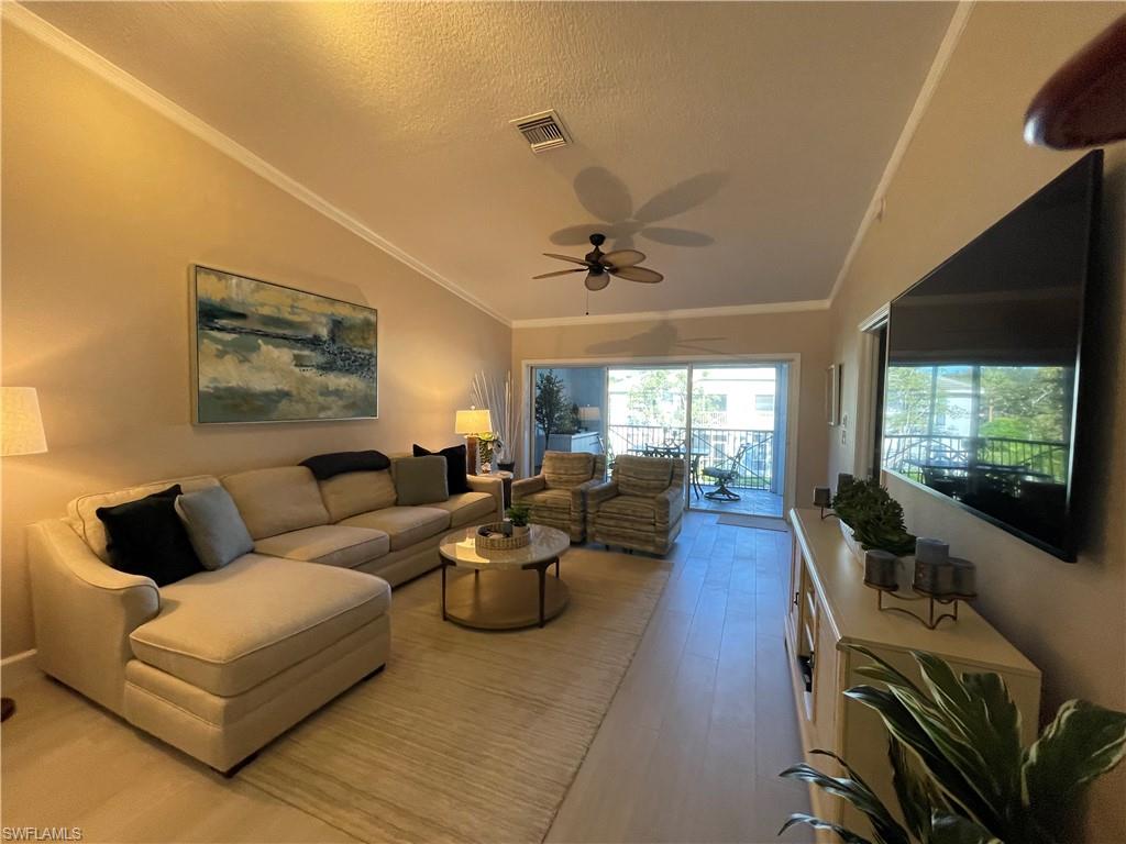 BARRINGTON CLUB - Residential Lease