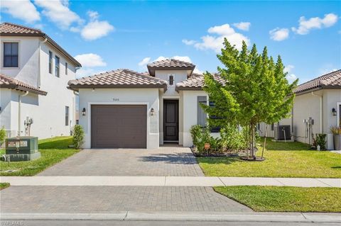 5646 Argento DR AVE MARIA FL 34142