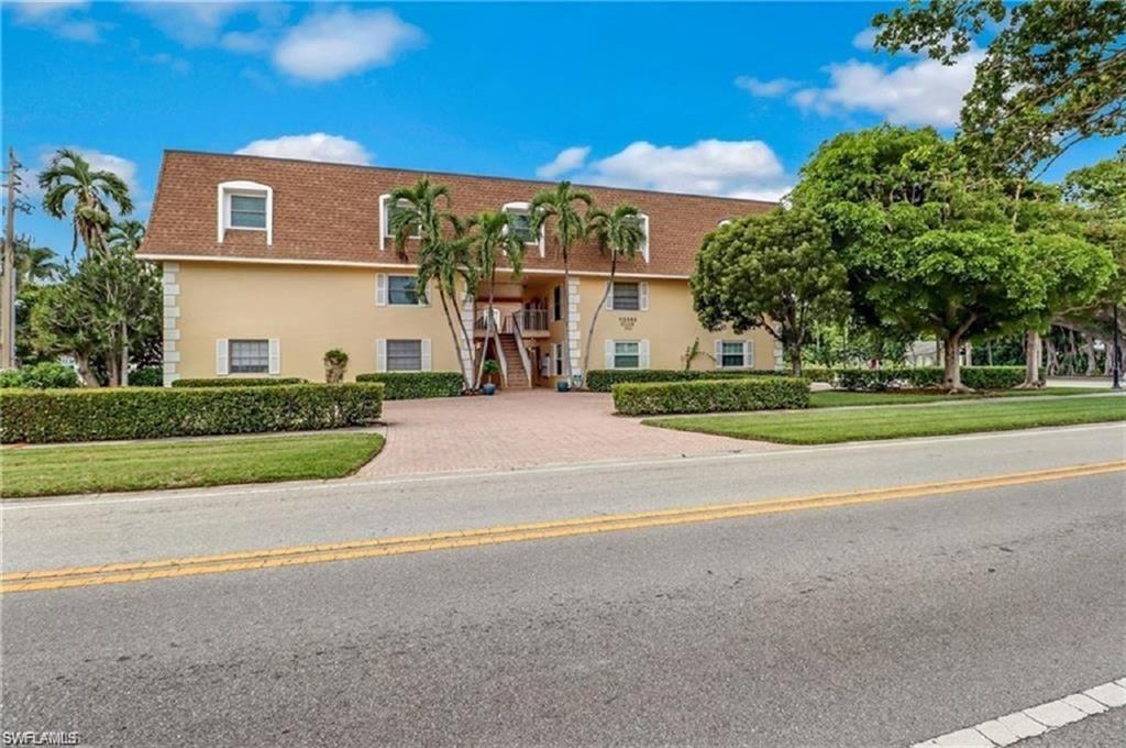 Photo of 1222 Gordon DR #18, NAPLES, FL 34102 (MLS # 226022726)