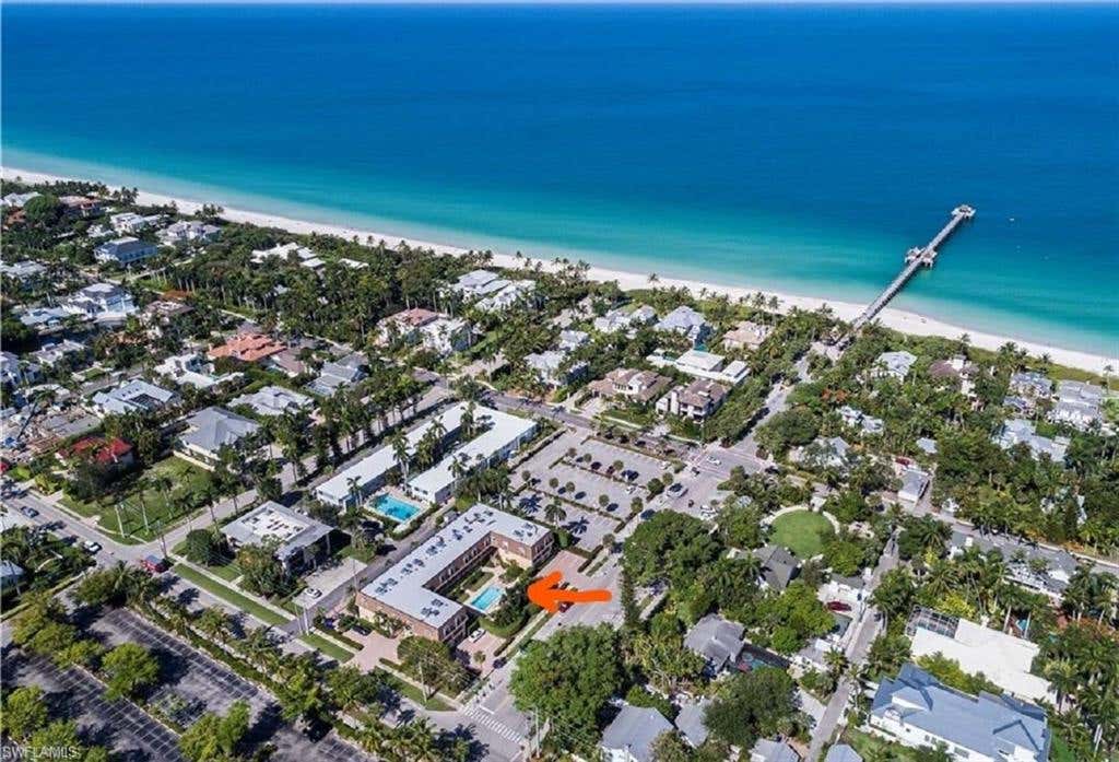 Photo of 1222 Gordon DR #18, NAPLES, FL 34102 (MLS # 226022726)